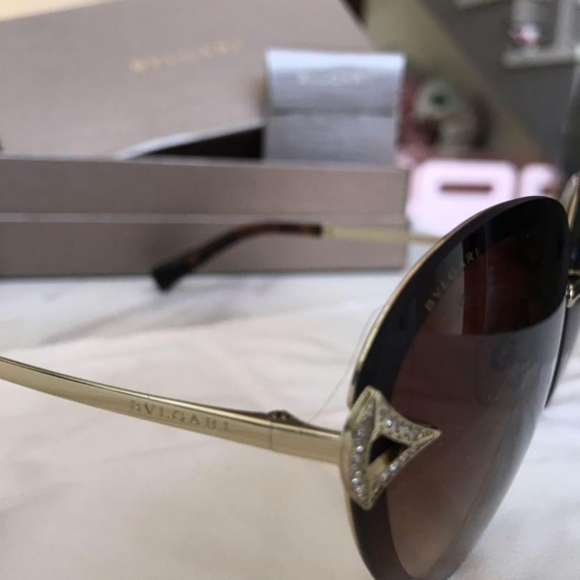 Authentic Bvlgari Sunglasses - Picture 7 of 10
